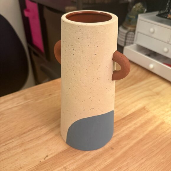 Painted Terracotta Vase with Handles Flower Vase Table Decor Housewarming Gift - Picture 5 of 6